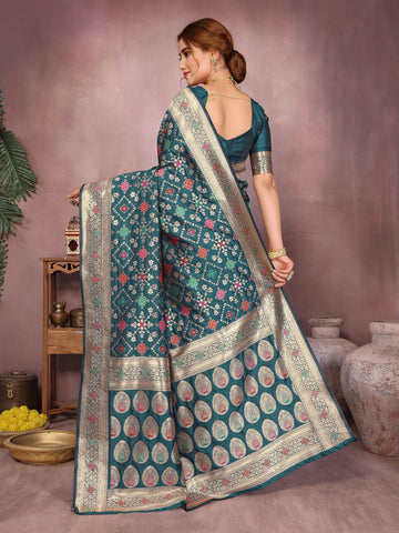Varanga Women Banarasi Saree With Blouse Piece